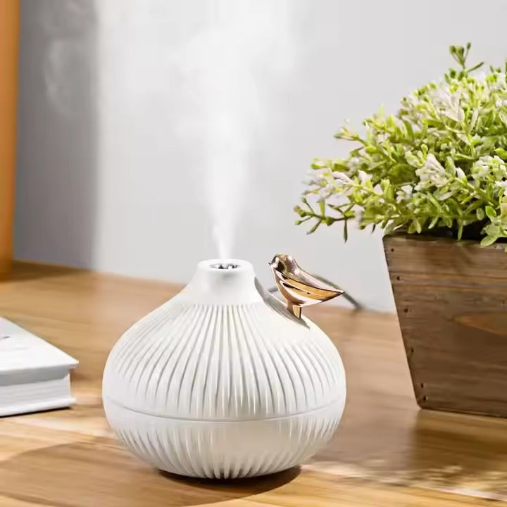 Cute Onion-Shaped Humidifier E339 with 2-Speed Spray, LED Light