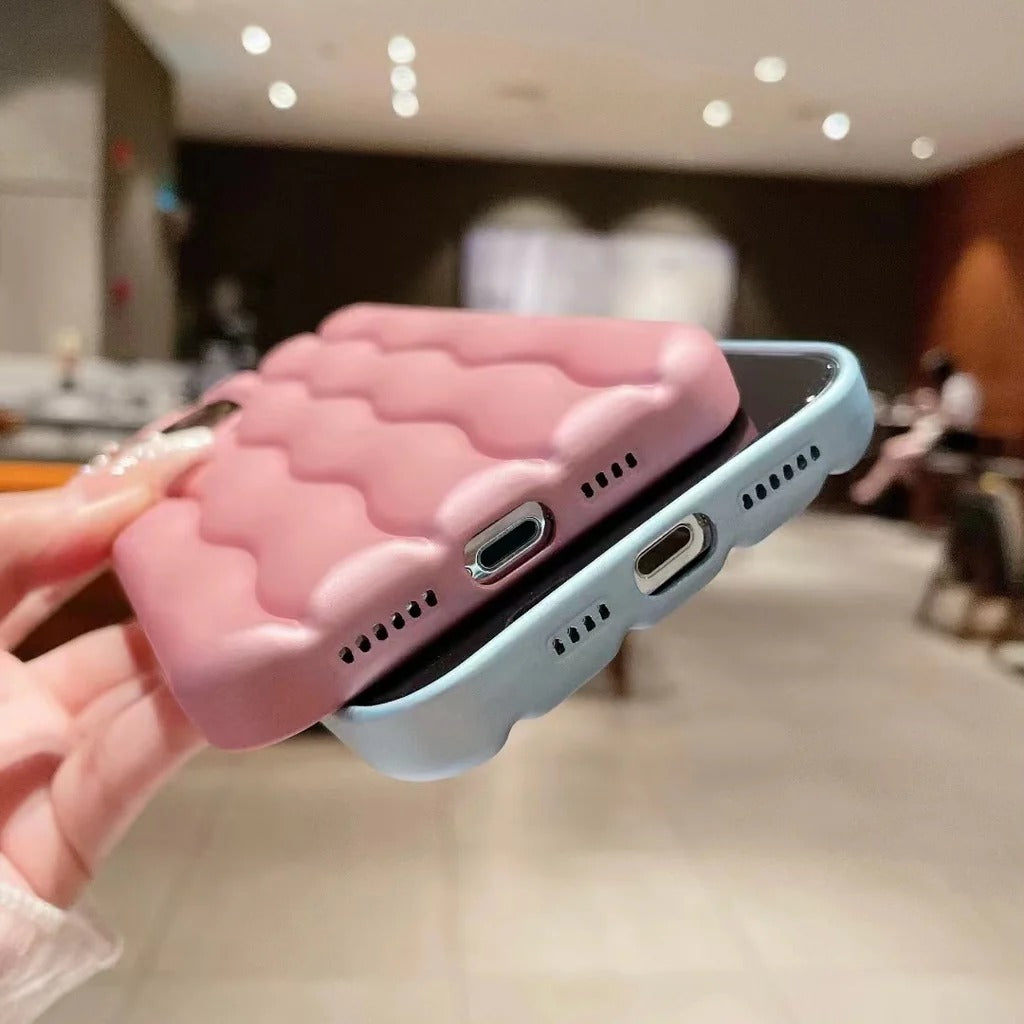 Curl shape case with Built-in Lens Protection